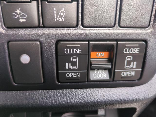 ヴォクシー ＺＳ　煌ＩＩ　禁煙車　バックカメラ　ナビ　ＴＶ　クリアランスソナー　オートクルーズコントロール　レーンアシスト　衝突被害軽減システム　両側電動スライドドア　オートマチックハイビーム　後席モニター（9枚目）