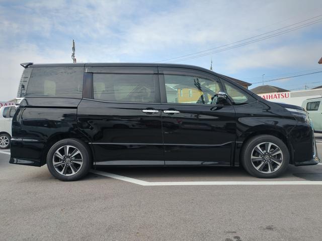 ヴォクシー ＺＳ　煌ＩＩ　禁煙車　バックカメラ　ナビ　ＴＶ　クリアランスソナー　オートクルーズコントロール　レーンアシスト　衝突被害軽減システム　両側電動スライドドア　オートマチックハイビーム　後席モニター（15枚目）