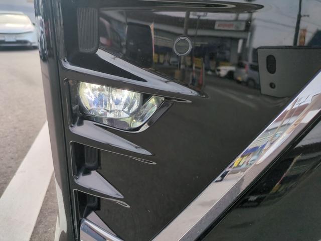 ヴォクシー ＺＳ　煌ＩＩ　禁煙車　バックカメラ　ナビ　ＴＶ　クリアランスソナー　オートクルーズコントロール　レーンアシスト　衝突被害軽減システム　両側電動スライドドア　オートマチックハイビーム　後席モニター（23枚目）