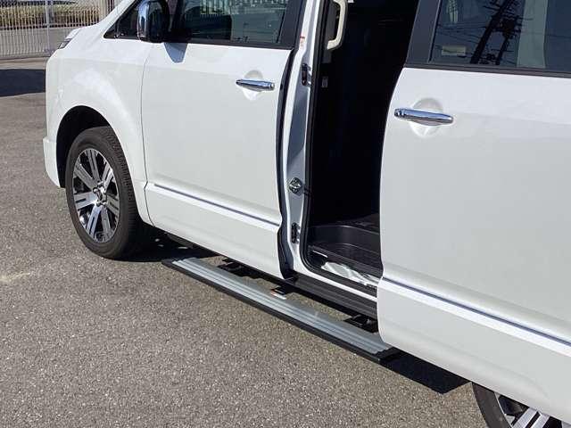 デリカＤ：５ Ｐ　ＡＬＰＩＮＥＤ：５専用１１型ナビゲーションＥＴＣ２．０ド（10枚目）