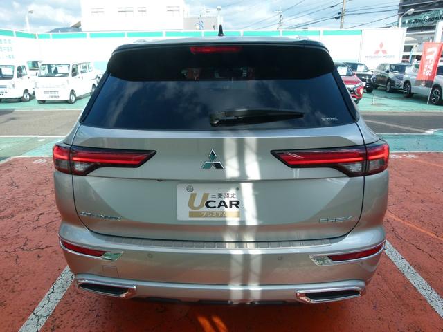 アウトランダーＰＨＥＶ Ｐ　７人乗　プラグインハイブリッド４ＷＤ　スマホ連携ナビ　全方位カメラ　サンルーフ　前後ドラレコ　ＥＴＣ　衝突軽減ブレーキ　誤発進抑車線　後側方検知警報　シートヒーター　１００Ｖ電源　ワンオーナー（9枚目）