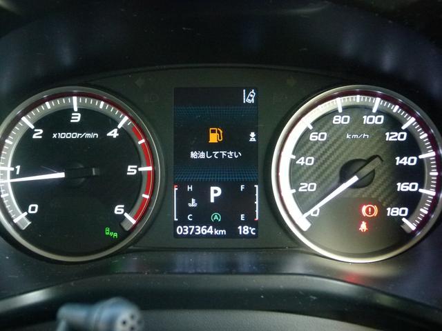 デリカD:5 P ディーゼルターボ4WD 7人乗 純正10.1型ナビ 全方位カメラ ETC 前後ドラレコ 両側電動スライドドア 後側方検知警報 衝突軽減ブレーキ 前誤発進抑制 シートヒーター 禁煙 ワンオーナー(12枚目)