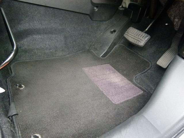 フロアマット付きです！