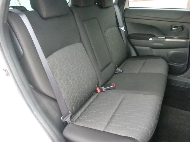 後席シートです！きれいにクリーニング済です！