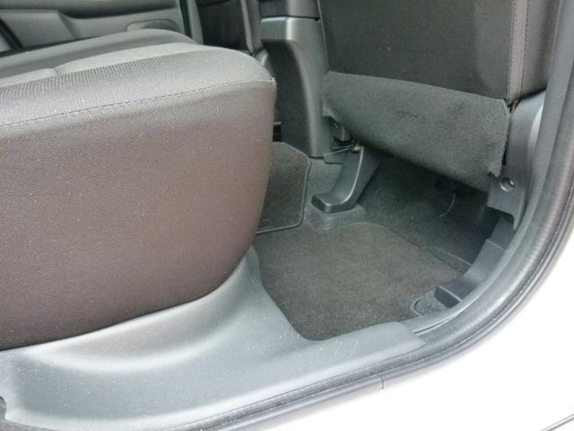 足元もきれいにクリーニング済です！