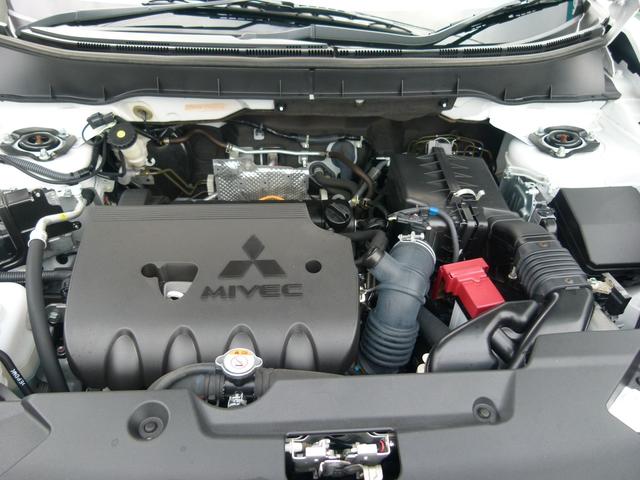 エンジンルームもきれいに洗浄しております！