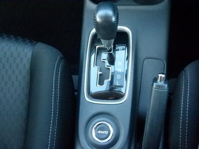 アウトランダー ２４Ｇナビパッケージ　４ＷＤ　７人乗り　純正ＭＭＣＳナビ　バックカメラ　ＥＴＣ　衝突被害軽減ブレーキ　レーダークルーズ　電動テールゲート　スマーキー　アイドリングストップ　ワンオーナー（32枚目）