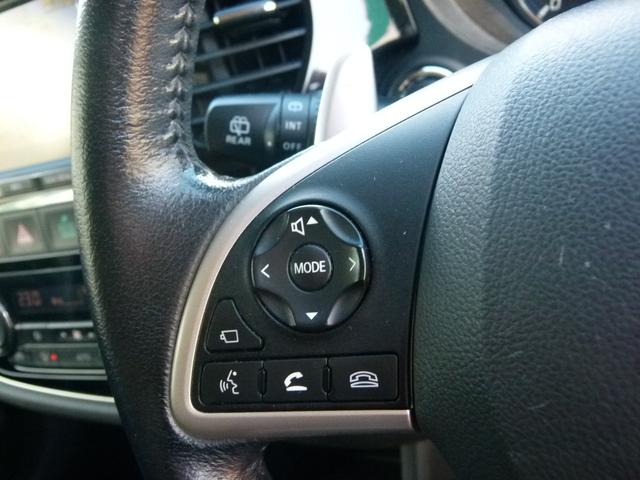 アウトランダー ２４Ｇナビパッケージ　４ＷＤ　７人乗り　純正ＭＭＣＳナビ　バックカメラ　ＥＴＣ　衝突被害軽減ブレーキ　レーダークルーズ　電動テールゲート　スマーキー　アイドリングストップ　ワンオーナー（34枚目）