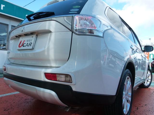 アウトランダー ２４Ｇナビパッケージ　４ＷＤ　７人乗り　純正ＭＭＣＳナビ　バックカメラ　ＥＴＣ　衝突被害軽減ブレーキ　レーダークルーズ　電動テールゲート　スマーキー　アイドリングストップ　ワンオーナー（50枚目）