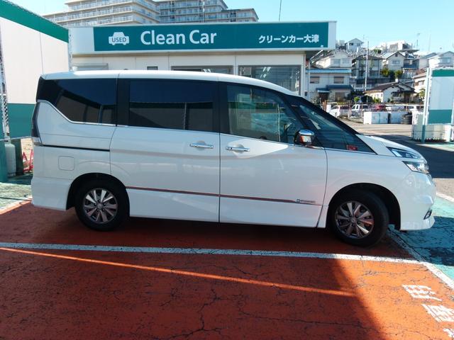セレナ e-パワー ハイウェイスターV 7人乗 純正SDナビ 全方位カメラ 両側電動スライドドア プロパイロット デジタルルームミラー レーダークルーズ 衝突軽減ブレーキ 前ドラレコ シートヒーター(4枚目)