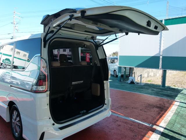 セレナ e-パワー ハイウェイスターV 7人乗 純正SDナビ 全方位カメラ 両側電動スライドドア プロパイロット デジタルルームミラー レーダークルーズ 衝突軽減ブレーキ 前ドラレコ シートヒーター(20枚目)