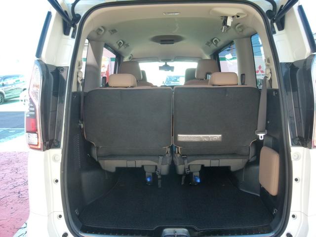 セレナ e-パワー ハイウェイスターV 7人乗 純正SDナビ 全方位カメラ 両側電動スライドドア プロパイロット デジタルルームミラー レーダークルーズ 衝突軽減ブレーキ 前ドラレコ シートヒーター(62枚目)