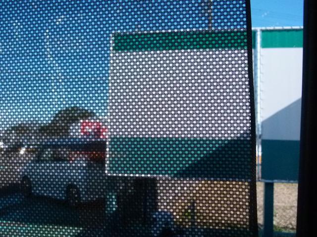 セレナ e-パワー ハイウェイスターV 7人乗 純正SDナビ 全方位カメラ 両側電動スライドドア プロパイロット デジタルルームミラー レーダークルーズ 衝突軽減ブレーキ 前ドラレコ シートヒーター(77枚目)