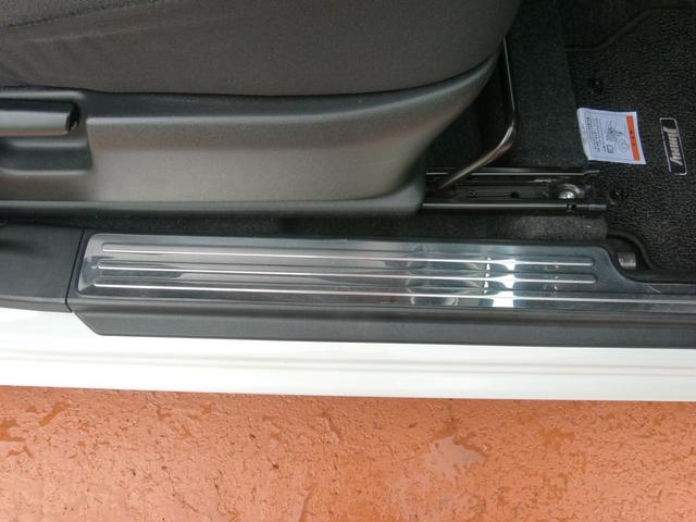 ジムニー ＸＣ　５速マニュアル　パイオニアＳＤナビ　バックカメラ　ＥＴＣ　衝突軽減ブレーキ　シートヒーター　ワンオーナー（57枚目）