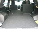 後席シートを倒せば広い荷室になります!