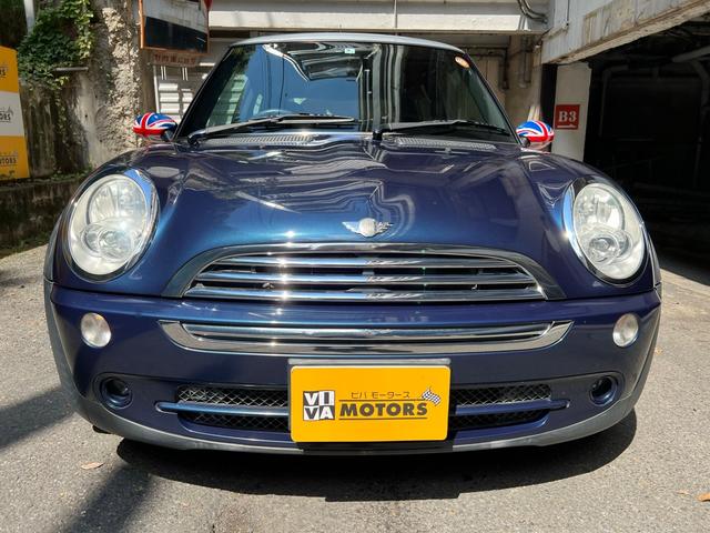 ＭＩＮＩ クーパー　チェックメイト　チェックメイト専用１７インチアルミ　ワンオーナー車　ヘッドライトコーティング済（3枚目）