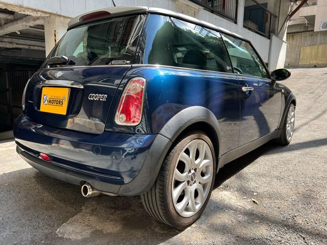 ＭＩＮＩ クーパー　チェックメイト　チェックメイト専用１７インチアルミ　ワンオーナー車　ヘッドライトコーティング済（7枚目）