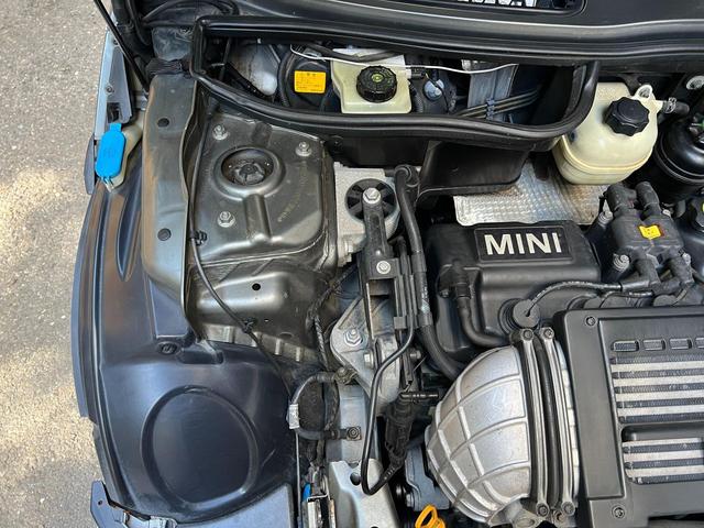 ＭＩＮＩ クーパーＳ　ガラスサンルーフ　ブラックレザーシート（23枚目）
