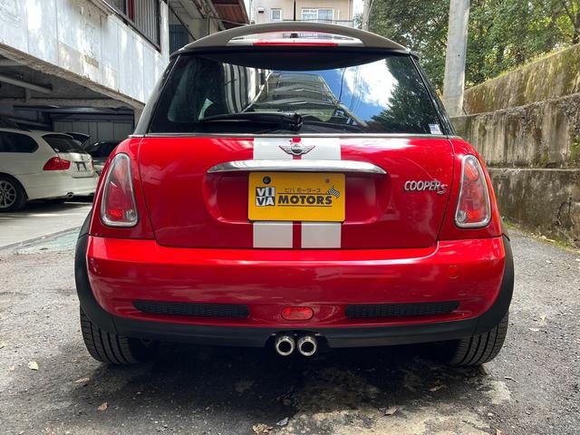 ＭＩＮＩ クーパーＳ　スーパーチャージャー　６速ＭＴ　ツートンカラー（19枚目）