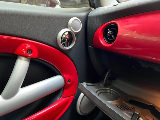 ＭＩＮＩ クーパーＳ　スーパーチャージャー　６速ＭＴ　ツートンカラー（48枚目）