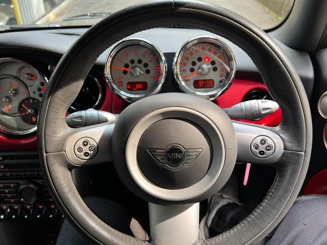 ＭＩＮＩ クーパーＳ　スーパーチャージャー　６速ＭＴ　ツートンカラー（49枚目）