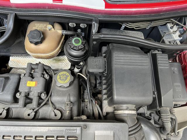 ＭＩＮＩ クーパーＳ　スーパーチャージャー　６速ＭＴ　ツートンカラー（56枚目）