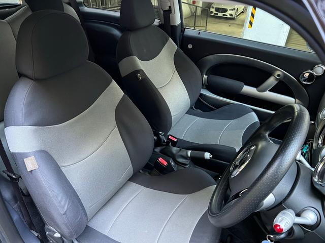 ＭＩＮＩ クーパーＳ　６ＭＴ　スーパーチャージャー　ツートンカラー（19枚目）