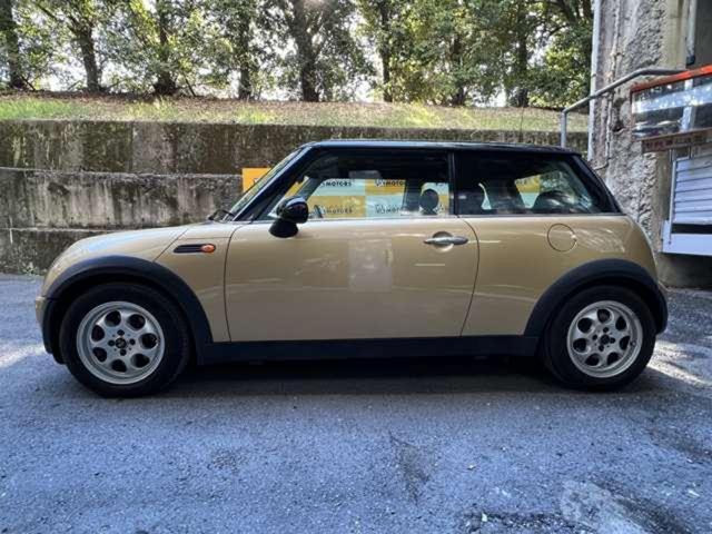 ＭＩＮＩ クーパー　インダッシュモニター　ナビ　ワンセグ　ＥＴＣ　バックモニター（4枚目）