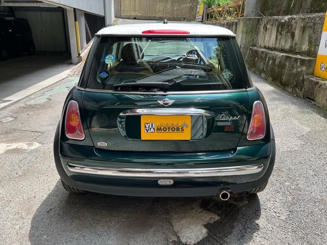 ＭＩＮＩ クーパー　サンルーフ　レザーシート　シートヒーター　ツートンカラー（6枚目）