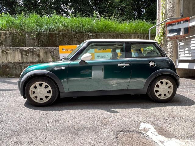 ＭＩＮＩ クーパー　サンルーフ　レザーシート　シートヒーター　ツートンカラー（7枚目）