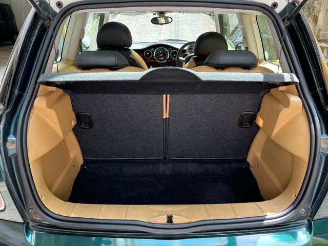 ＭＩＮＩ クーパー　サンルーフ　レザーシート　シートヒーター　ツートンカラー（13枚目）