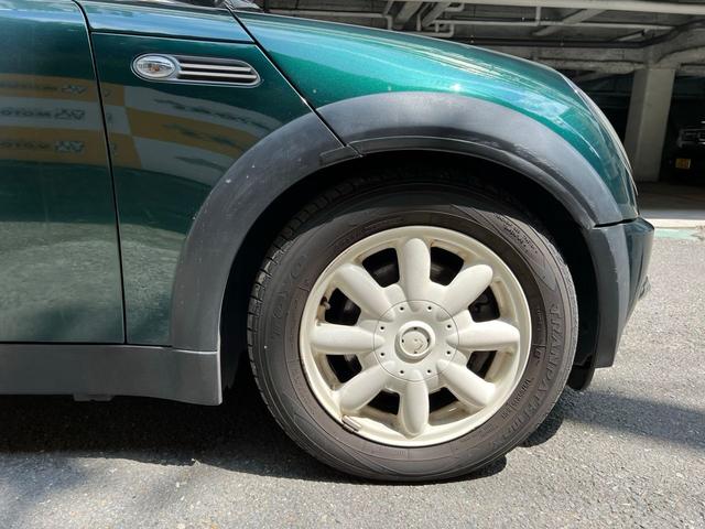 ＭＩＮＩ クーパー　サンルーフ　レザーシート　シートヒーター　ツートンカラー（17枚目）