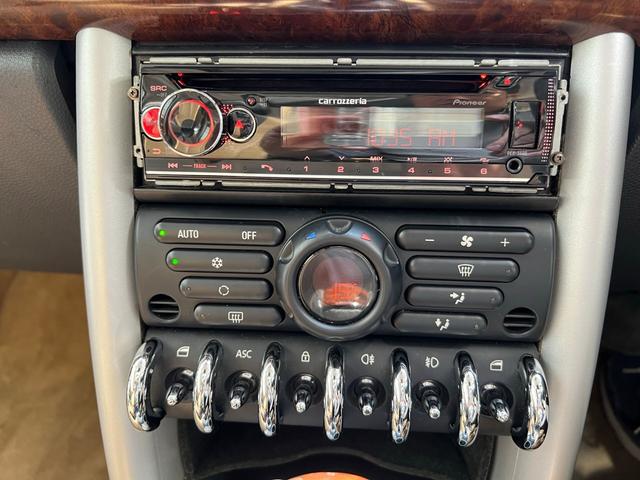 ＭＩＮＩ クーパー　サンルーフ　レザーシート　シートヒーター　ツートンカラー（32枚目）