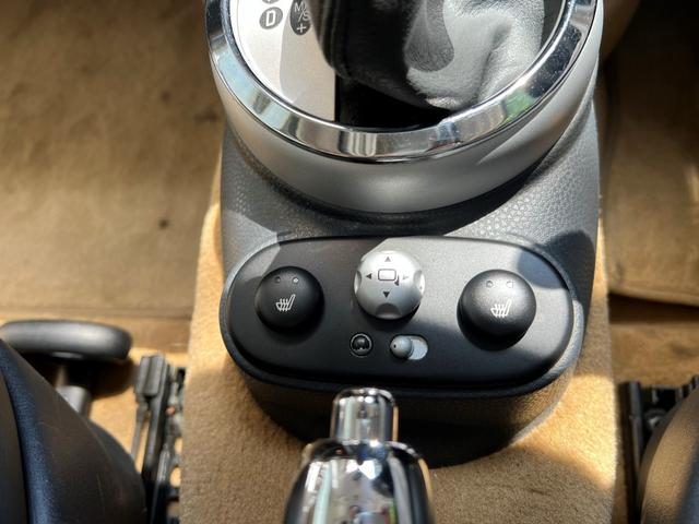 ＭＩＮＩ クーパー　サンルーフ　レザーシート　シートヒーター　ツートンカラー（36枚目）