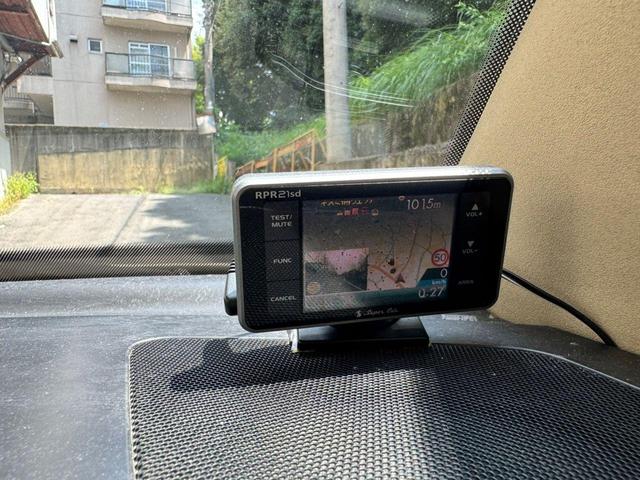 ニュービートルカブリオレ プラス　ベージュレザーシート　レッドシートカバー　レーダー探知機　ドラレコ　ＥＴＣ付（50枚目）