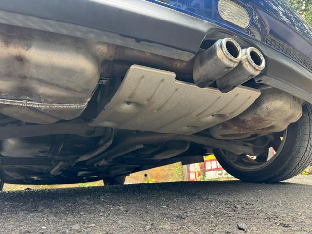 ＭＩＮＩ クーパーＳ　６速ＭＴ　ガラスサンルーフ　レザーシート　ツートンカラー（59枚目）