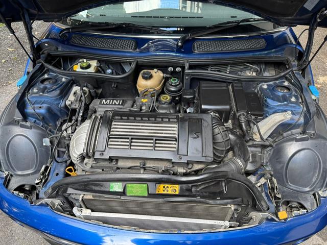 ＭＩＮＩ クーパーＳ　６速ＭＴ　ガラスサンルーフ　レザーシート　ツートンカラー（61枚目）