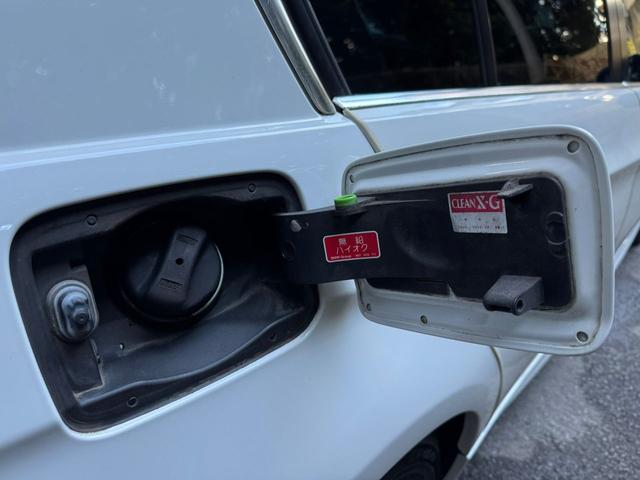 ３シリーズ ３２５ｉ　直列６気筒エンジン（27枚目）