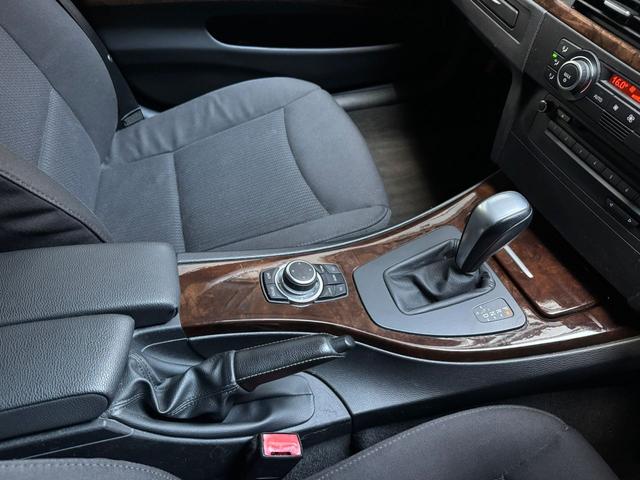 ３シリーズ ３２５ｉ　直列６気筒エンジン（52枚目）