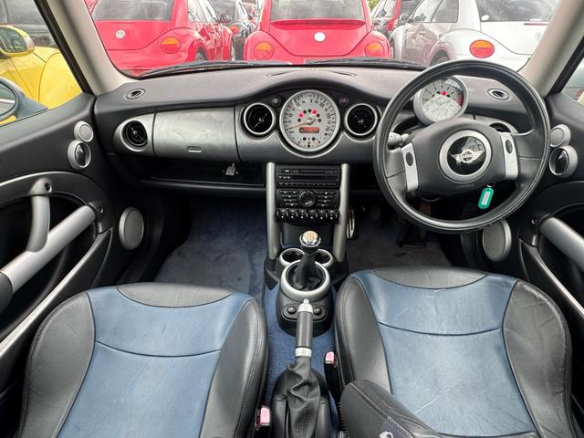 ＭＩＮＩ クーパーＳ　ガラスサンルーフ　コンビレザーシート（40枚目）