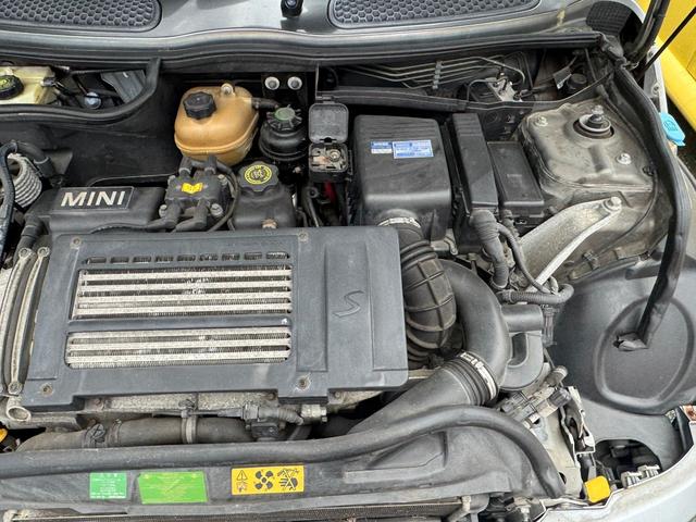 ＭＩＮＩ クーパーＳ　ガラスサンルーフ　コンビレザーシート（56枚目）