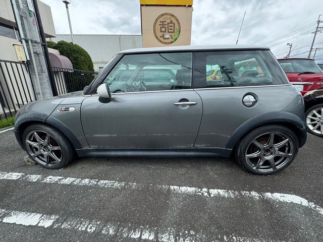 ＭＩＮＩ クーパーＳ　ＷＯＲＫ　ＥＭＯＴＩＯＮ１７インチアルミ（18枚目）