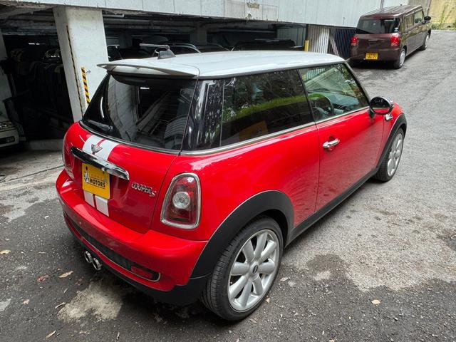 ＭＩＮＩ クーパーＳ　６ＭＴターボ　カロッツェリア地デジナビ（14枚目）