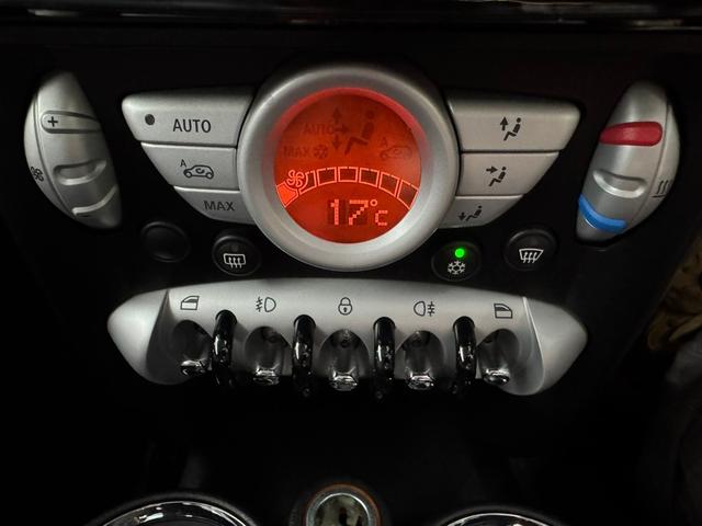 ＭＩＮＩ クーパーＳ　６ＭＴターボ　カロッツェリア地デジナビ（50枚目）