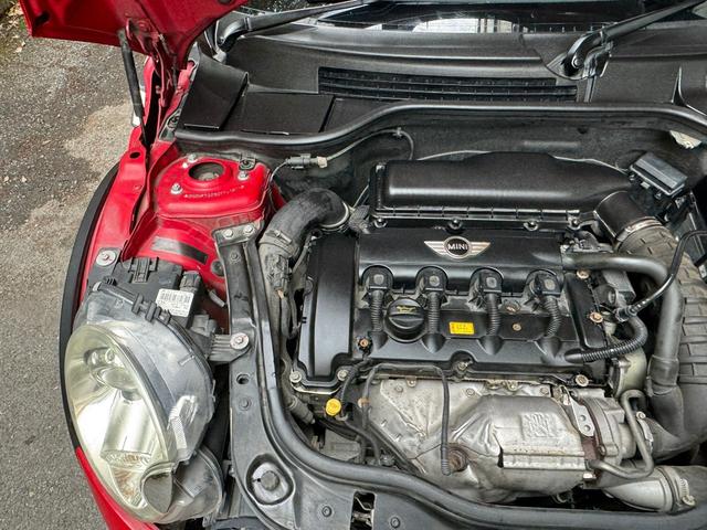 ＭＩＮＩ クーパーＳ　６ＭＴターボ　カロッツェリア地デジナビ（63枚目）