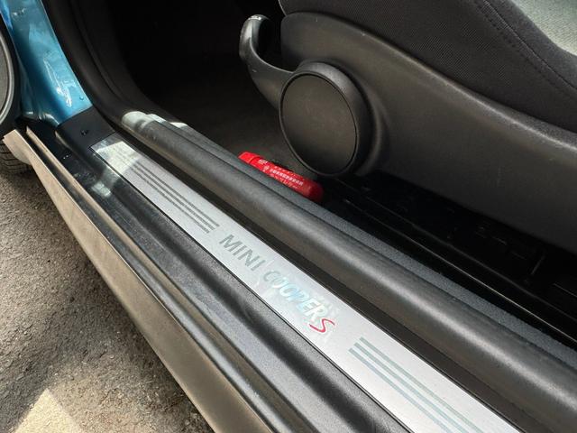 ＭＩＮＩ クーパーＳ　６ＭＴ　スーパーチャージャー　ナビＴＶ（36枚目）