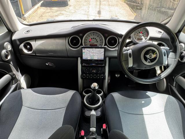 ＭＩＮＩ クーパーＳ　６ＭＴ　スーパーチャージャー　ナビＴＶ（40枚目）
