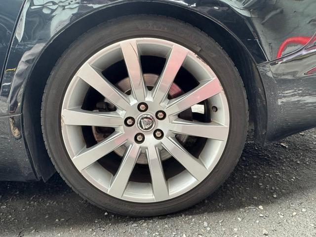 ＸＦ ３．０ラグジュアリー　プッシュスタート　純正ナビ　バックモニター（21枚目）