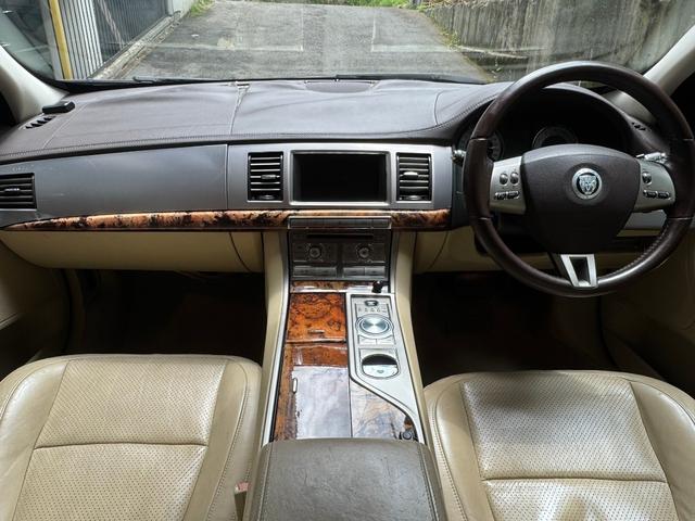 ＸＦ ３．０ラグジュアリー　プッシュスタート　純正ナビ　バックモニター（36枚目）