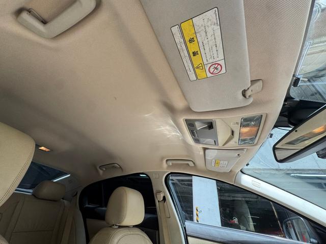 ＸＦ ３．０ラグジュアリー　プッシュスタート　純正ナビ　バックモニター（43枚目）